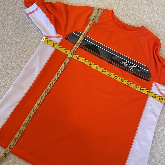 Boys Short Sleeve UPF 50+ Rashguard Quick-drying Sun Protection Top - Picture 5 of 6